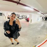Nimrit Kaur Ahluwalia Instagram - weekend dump 🖤 ft. Lokhandwala Gangsters 💣