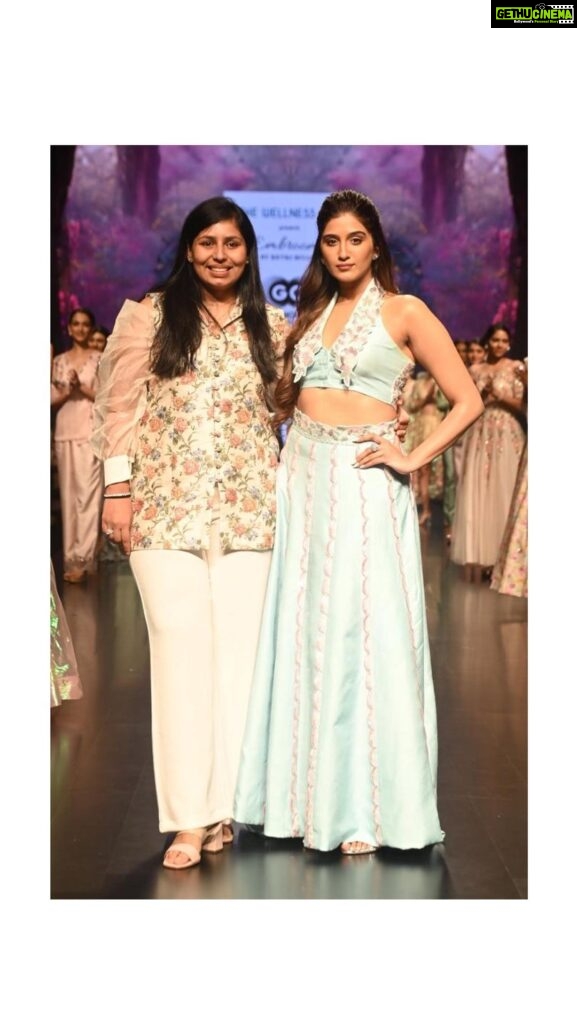 Nimrit Kaur Ahluwalia Instagram - just a glimpse of a goofy day spent walking as the show stopper at Bombay @timesfashionweek for @embrooms.in 🤍 had the best time with my fav @lokeshsharmaofficial directing the show. pls forgive @amitrajput_mua for his nonsensical presence. thanks @parulchawla9 for being at it. and ofcourse a not so subtle attempt at expressing my love for @ap.dhillxn ‘s music 🙊😂 #bombaytimesfashionweek #nimritahluwalia
