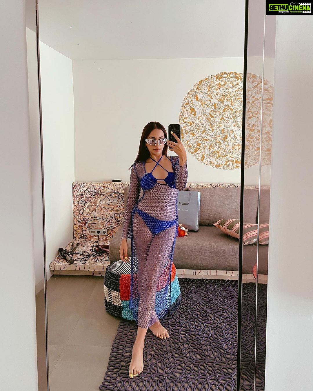Nitibha Kaul - 18.1K Likes - You know it was a good pool party when the only decent fit pic you got is the one you clicked before it even started 😅🤭🚀✨
#NKInIbiza #NKTravels #NKsHotGirlSummer #IbizaLife #EuroTrip #EuropeanSummer #Spain #TravelGram #PoolParty
