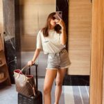 Nitibha Kaul Instagram - My no nonsense makeup removing/cleansing routine. Products used: @clinique_in Take The Day Off Balm- Charcoal @biodermaindia Sensibio H2O Micellar Water @biodermaindia Sebium Gel Moussant Actif Intense Purifying Cleansing Foaming Gel @cerave.in Foaming Facial Cleanser- Normal to oily skin Nightwear @dawnanddusk.co #Skincare #CleansingRoutine #SkincareRoutine #NKSkin #Bioderma #Clinique #MakeupRemoval #AcneProneSkincare #NotSponsored