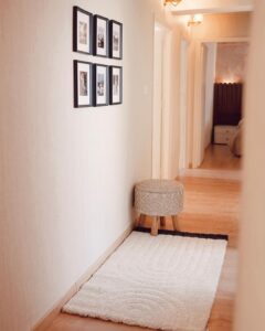 Nitibha Kaul Instagram - Less house, more home 🤍 Some of my favourite corners made even cosier with these beautiful D’Decor rugs ✨

#NKaulsHome #RugInspo #MinimalDecor #NeutralHome