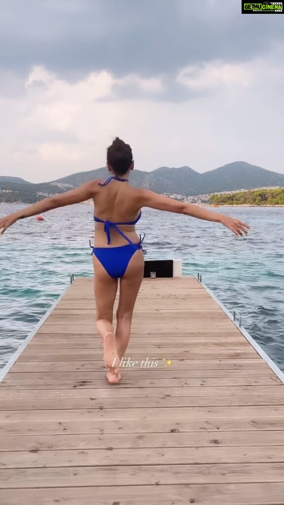 Nitibha Kaul Instagram - Life is better by the beach, always 🤍 Europe