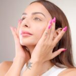 Nitibha Kaul Instagram - I absolutely love using the L’Oréal Paris Hyaluronic Acid Serum🤍❤️ It contains micro Hyaluron that penetrate deep into the skin, making it hydrated and plumpy from within. It intensely hydrates to reduce fine lines by 60%. Add this to your routine to get hydrated and plumpy skin.