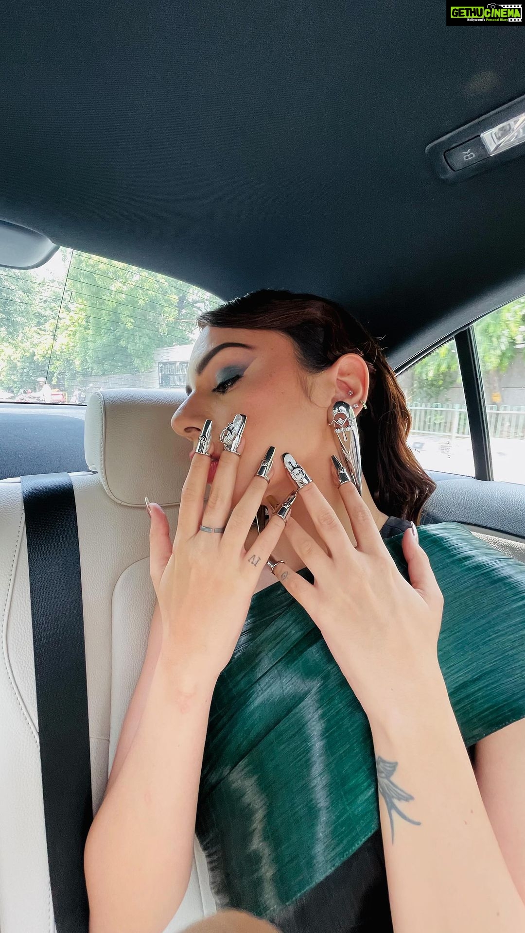 Nitibha Kaul Instagram - No one does couture like @rimzimdaduofficial Witnessed & wore her stellar collection for Couture Week today- a Sunday well spent indeed 🖤 Jewellery @outhousejewellery MUA @bhavykala Hair @hairxprincyy Styling @xhrexhth Venue @dlfemporio PR @quirkbrandconsulting @varunpratap_ #ICW23 #CoutureWeek #CoutureFashion #RimzimDadu #NitibhaKaul #HighFashion #IndianFashion #Trending