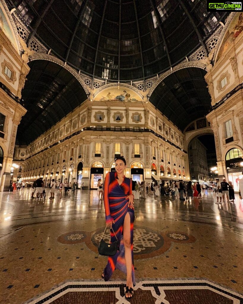 Nitibha Kaul Instagram - Mood as bright & colorful as the fit I decided to wear for this cute touristy day in Milano 🇮🇹 Wearing @labelankitajain Flats @hermes Bag @prada Sunnies @balenciaga #NKsHotGirlSummer #Milano #Duomo #TouristyDay #VisitMilan #Italy #SummerDress #ItalianSummer #EuroTrip #TravelGram Duomo di Milano, Milan, Italy