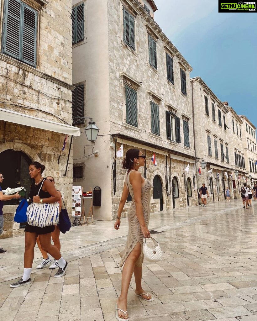Nitibha Kaul Instagram - In the land of GOT so I obviously went ham with the touristy pix #NKsHotGirlSummer #NKInCroatia #Croatia #Dubrovnik #DubrovnikOldTown #EuroTrip #SummerInCroatia Old Town Dubronik,Croatia