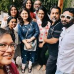 Paoli Dam Instagram – The Wrap-Selfie with the Team! 😊
.
.
.
.
#photoshoot #fashionshoot #magazinecover #fashion #shoot #team #teamphoto #work #fun #goodvibes #instagood #instaphoto #instagram #sananda #paolidam #paolidamofficial