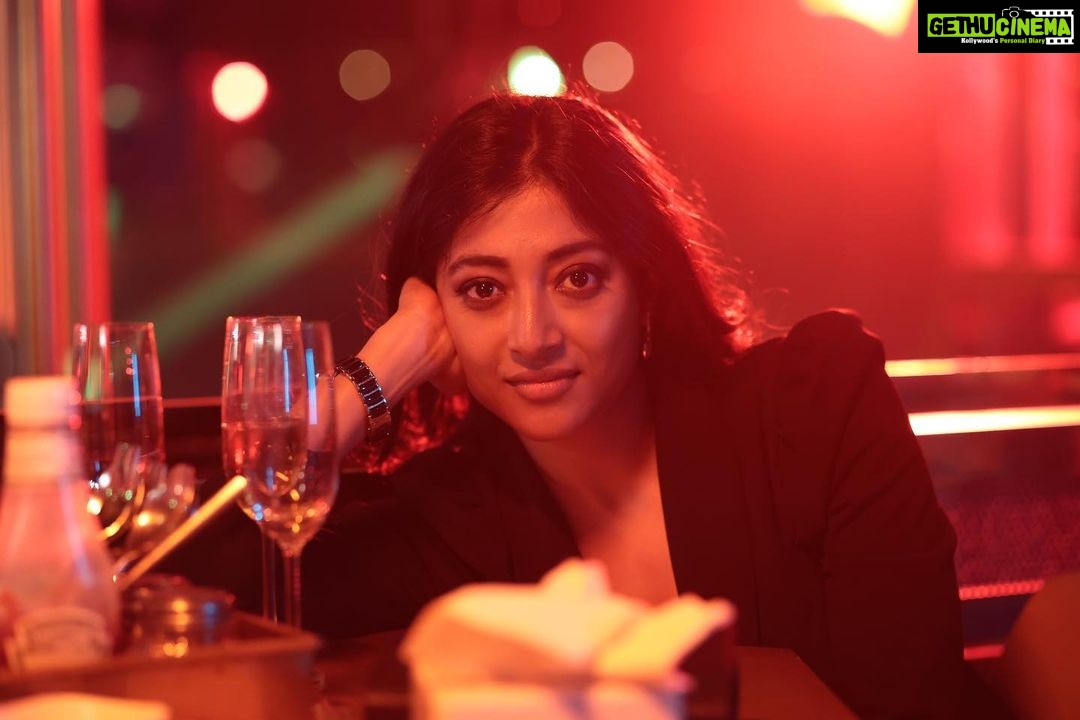 Paoli Dam Instagram - #ektusoreboshun . . @kamaleswarmukherjee_1 @ritwickchak_ . . . #newmovie #newwork #upcomingwork #workingstills #fromthesets #shootmode #shootmodeon #shootingphoto #workinprogress #bengalifeaturefilm #bengalimovie #actor #actorslife #dayatwork #paolidam #paolidamofficial