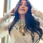 Paoli Dam Instagram - Portraits by @makeupartist_prasenjit . Beautiful @paoli_dam for @anandalok_abp ❤️❤️ Thank you @angshu_esque @asif.salam2023 ❤️❤️ Assisted by @sumana8775 @ankitabiswas2203 ❤️❤️ #makeupartist #makeupandhair #makeupartistprasenjit #portraitbyprasenjit ❤️ India