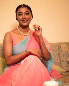 Paoli Dam Instagram - Colour , Effervescent , Luminosity !
Makeup and hair - @abhijitpl2  @sanandalaha 
Photographed by - @sourav3934 
.
.
.
#colours #effersvescent #luminosity #portraits #photographs #carousel #newpost #saree #portraitphotography #instafashion #instagram #instagood #instadaily #potd #ootd #paolidam #paolidamofficial