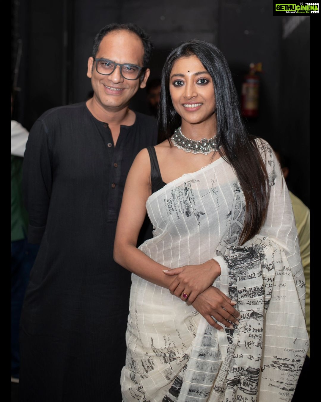 Paoli Dam Instagram - From the wrap-up party of "একটু স রে বসুন" . . . . #ektusoreboshun #pashapashi #wrapup #wrapupparty #bonophool #bengalimovie #sareelove #teamwork #newproject #comingsoon #instagood #instapost #actorslife #potd #instagram #paolidam #paolidamofficial