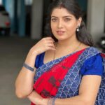 Papri Ghosh Instagram - Being simple is the toughest thing in today’s world #simple #saree #cotton #actress #kayal #pandavarillam #serial #suntv