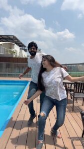 Papri Ghosh Instagram - Joining the trend 
#trendingreels #trending #song #dance #comedy