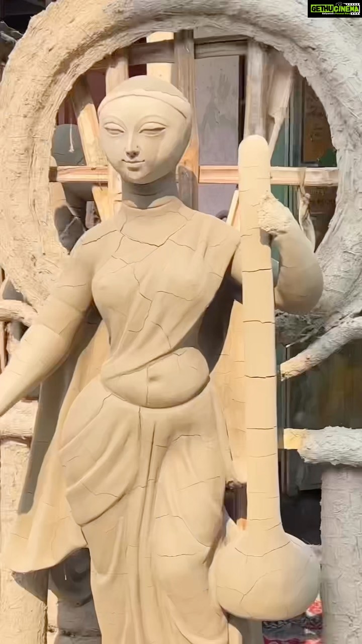Papri Ghosh Instagram - #saraswatipuja #smca #kumortuli #pratima #idol #making #pujo #bengali #festival #tamil #serial #actress #heroine #suntv