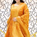 Papri Ghosh Instagram – #pongal #shopping #thanjavur #saree #dresses #shirt #festivewear #pongaloffer #bigtemple