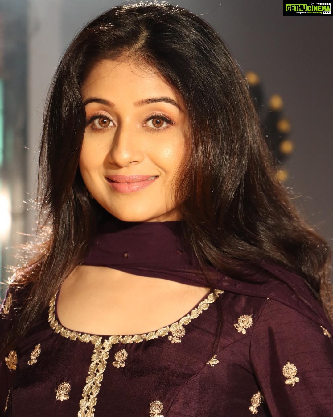 Paridhi Sharma Instagram - Everything that is made beautiful and fair and lovely is made for the eye of one who sees.. #Rumi #life #seeker #thoughts #spiritual #love
