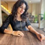 Paridhi Sharma Instagram – We think too much and feel too little..
#charliechaplin #letsfeelmore #thought #mindful #black #posing #simple #smile#actress