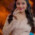 Paridhi Sharma Instagram - Happy Eid❤️🙏 #celebration #eid #spreadhappiness