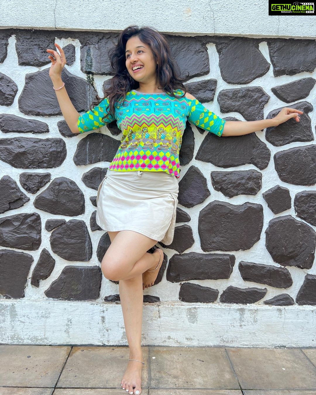 Paridhi Sharma Instagram - You are enough. A thousand times enough. #valuingoneself #nature #openair #green #holidaymood #exploration #gratitute