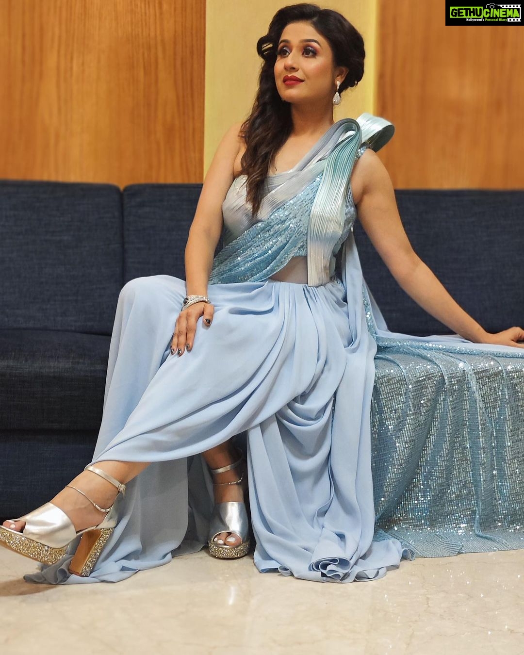 Paridhi Sharma Instagram - As you start to walk on the way, the way appears. Rumi #blue #dress #event #actress #banaras #posing Event By: @mallika_e_awadh Styled by @stylebyriyajn Outfit by @kmbykavita PR by @devampandeyofficial