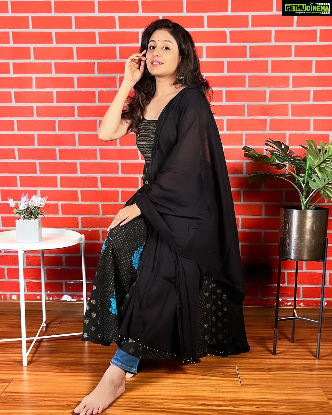 Paridhi Sharma Instagram - Your only job as an artist is to put the truth out there into the world. Viola Davis #viola #myfavourite #actor #powerpack #truth