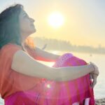 Paridhi Sharma Instagram - मैं और मेरा मन #poem #mydiary #thoughts #shabd #twoworlds #inthemoment Click the link in Bio to visit my Youtube Channel⬆️