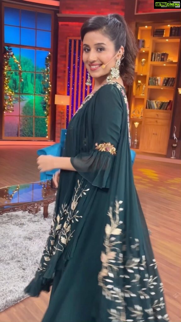 Paridhi Sharma Instagram - Whoever is happy will make others happy too... #green #outfit Stylist - @stylebyriyajn Styling Assistant - @salonitandel_ Outfit- @arhaworld Jewelry: @shagnaofficial × @mediatribein Coordinated by- @sixsigmanetworks