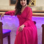 Paridhi Sharma Instagram - Pink Mind 🌸 #pink #dress #love #smile #pose #ready