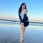 Paridhi Sharma Instagram - My blue world 🌊 #morning #sky #blue #water #agirl #smiling #nature