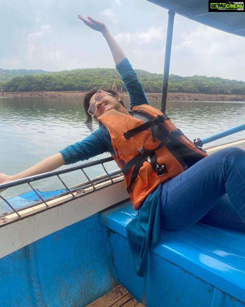 Paridhi Sharma Instagram - Sometimes being lost is the best way to find yourself... #lostinthenature #naturelover #water #boat #travel