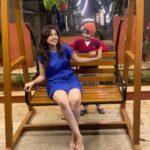 Paridhi Sharma Instagram - Boomerang effects 😀 #blue #fun #kishhu #laugh