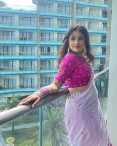 Paridhi Sharma Instagram - Do not judge me by my success, judge me by how many times I fell down and got back up again..
#lifequotes #wisdom #mindful #pink #indianlook #lehanga
Styled by- @stylebyriyajn
Outfit- @pariscreation7