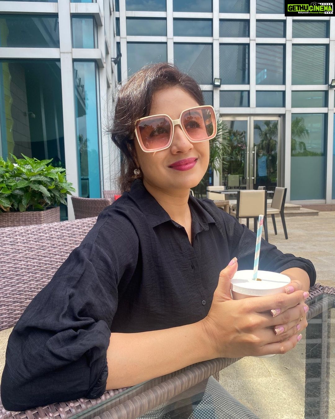 Paridhi Sharma Instagram - “Some beautiful paths can’t be discovered without getting lost.” #travel #explore #find #journey #expierencelife