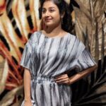 Paridhi Sharma Instagram - In order to write about life first you must live it.... #pose #sunday #becalm #simplylive