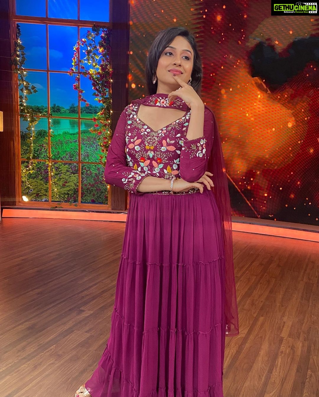 Paridhi Sharma Instagram - Be so completely yourself that everyone else feels safe to be themselves, too... #pink #newlook #actor Stylist- @stylebyriyajn Assisted by- @salonitandel_ Outfit- @rajkumari_by_richahaware Jewellery - @shagnaofficial × @mediatribein Coordinated by- @sixsigmanetworks