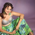 Paridhi Sharma Instagram - Between the shots❤️ #photoshoot #actor #model #shoot #green #posing #makeup #looks #thenewme #funmood #dancing Exclusively styled by @styedbymohitkapoor @kapoormohit888 Wearing @kazi.samira Photography @maanoj77 Hair & Makeup @beautybythebeastt Styling Asst @anitamallik3020 Footwear by @footfuel_ PR @teamgolecha