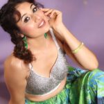 Paridhi Sharma Instagram - Find your own truth.. #colours #green #photoshoot #actor #posing #instapics Exclusively styled by @styedbymohitkapoor @kapoormohit888 Wearing @kazi.samira Photography @maanoj77 Hair & Makeup @beautybythebeastt Styling Asst @anitamallik3020 Footwear by @footfuel_ PR @teamgolecha