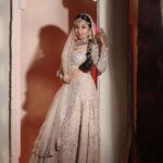 Paridhi Sharma Instagram - Women are more than a princess.. #beyourownmind #jodha #photoshoot #jewellery #woman #kindness #love #power #instapic Exclusively styled by @styedbymohitkapoor @kapoormohit888 Wearing @frontierphagwara Photography @maanoj77 Hair & Makeup @beautybythebeastt Styling Asst @anitamallik3020 Footwear by @footfuel_ PR @teamgolecha