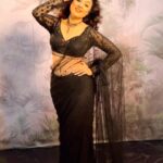 Paridhi Sharma Instagram - Playing with Black Sari😎 #photoshoot #exclusive #blacksari #actress #ParidhiSharma Exclusively styled by @styedbymohitkapoor @kapoormohit888 Wearing @kazi.samira Photography @maanoj77 Hair & Makeup @beautybythebeastt Styling Asst @anitamallik3020 Footwear by @footfuel_ PR @teamgolecha