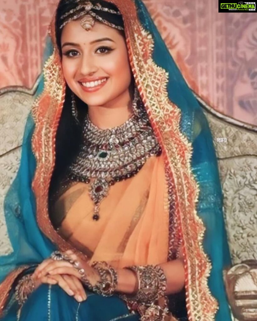 Paridhi Sharma Instagram - Jodha❤️ #throwback #indianlook #lehanga #firstshow #history #actress #fanpage #fanlove