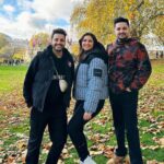 Parineeti Chopra Instagram - Eldest but the shortest. 🫢 @thisissahajchopra @shivangchopra99 London, United Kingdom