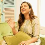 Parineeti Chopra Instagram - Some songs are not a melody, they are a feeling! ✨💚 #RahenNaRahen #ParineetiChopra