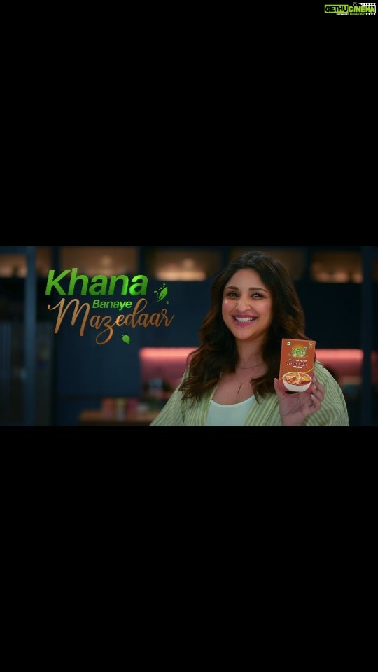 Parineeti Chopra Instagram - Those who know me know that I love a good home cooked meal... all the flavours of @kbmmasale remind me of home! 🤌🏻 With over 54 years of expertise in delivering rich taste, KBM Masala’s now look forward to expanding its reach to all so that you too can say that KBM Masale - Khana Banaye Mazedaar. #KBM #KBMMasala #KhanaBanayeMazedaar #Ad