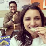 Parineeti Chopra Instagram - The BEST food, made by the best humans! 😍 Momos or some LIFE ALTERING dal makhni ? YES PLEASE. 💪 Order now, thank me later. @fattigerindia @theolddelhi