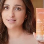 Parineeti Chopra Instagram - Is it the lighting or just the natural glow? Watch out as Parineeti unveils the secret behind her ever-glowing skin. @parineetichopra #JoveesHerbal #BloomDaily #ParineetiandJovees #LoveJovees #herbalbeauty #parabenfreebeauty #alchoholfreebeauty #crueltyfreebeauty #Skincareroutine #facewash #skincare #papayafacewash
