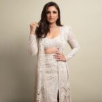 Parineeti Chopra Instagram - All colours should become ivory. 🤍 For @ritikamirchandani at the @lakmefashionwk 💫 #LFW #LakmeFashionWeek