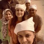 Parineeti Chopra Instagram - The best human, the best director🔥 Imtiaz sir - Thankyou for making me your Amarjot.. Thankyou for letting me surrender. @imtiazaliofficial Diljit - I love you my sabse accha dost! Ab kiske saath gaungi main? @diljitdosanjh Thankyou mera Chamkila crew. You were the best. This film was my meditation .. ✨🙏 #Chamkila #FilmWrap #Punjab