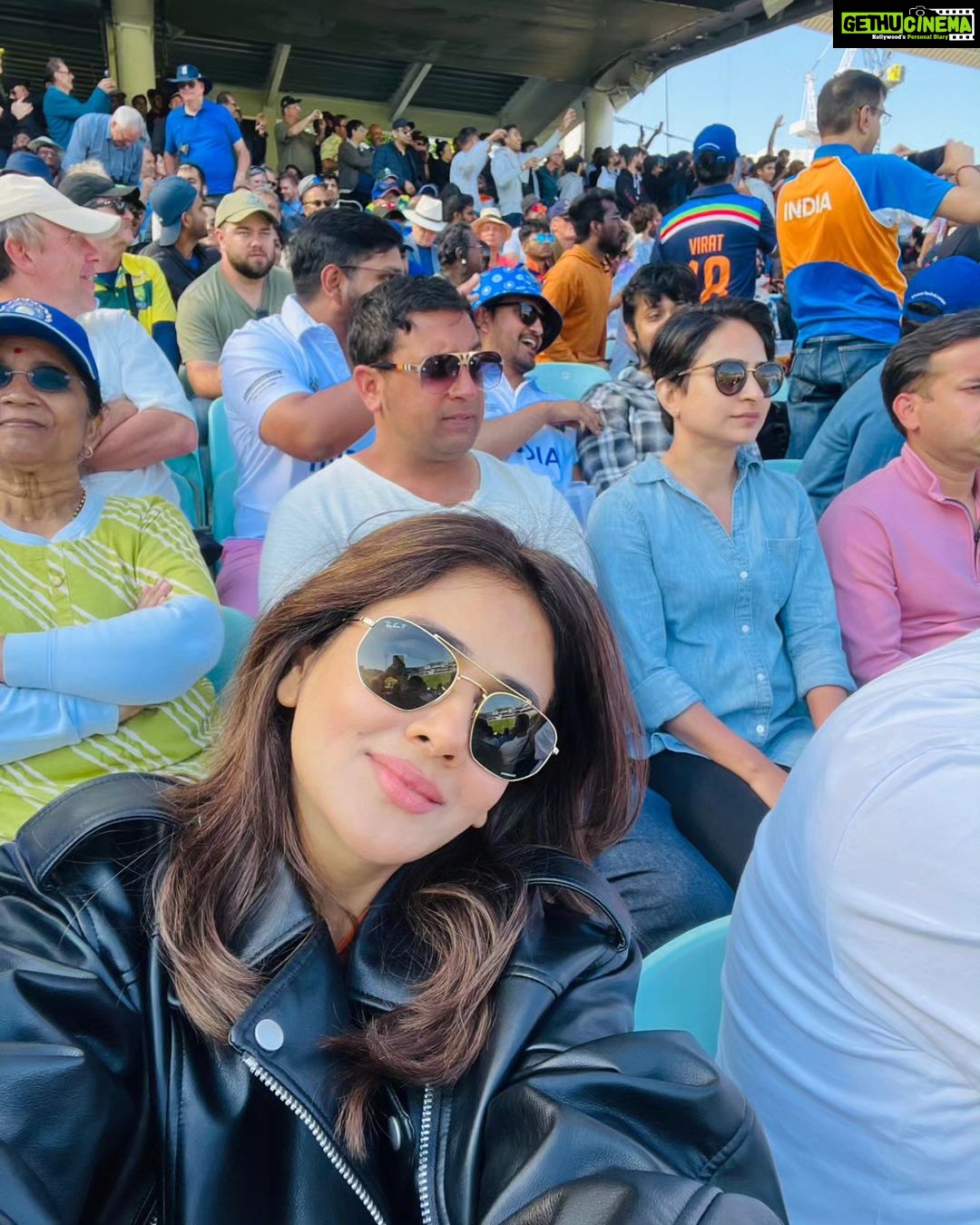 Parul Yadav Instagram - #IndVsAus #wtc23 #WTCFinal2023 🧡 Oval Cricket Ground