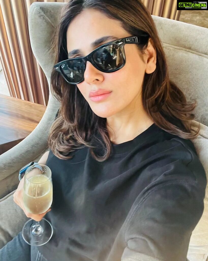 Parul Yadav Instagram - Heading to the Oval to watch the boys end the icc trophy drought and bring home the mace!! #wtcfinal #wtc2023 #WTCFinal2023 #wtc23 #AUSvIND #ParulYadav