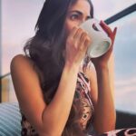 Parvathy Omanakuttan Instagram - Chai with a view … I am talking about my POV not yours 😜. On a serious note, it’s been a while since I have had the luxury to enjoy a good cup of Chai without the feeling of uneasiness and bloating. It has been a tough 4 months for me with managing my health and there is still a long way to go. Like my doctor says “Parvathy you are a work in progress”. If I have realised anything through this lifestyle change, it is that our body needs to be worshiped like a temple, we need to pay close attention to the signs our body is giving us and we need to absolutely respect the body’s synchronicity with nature; after all we too are made of the “Panchamahabhootas” or simply put The 5 elements - Earth 🌏, Fire 🔥, Wind 🌀, Water 💦 and Space 🌌. While I learn to unlearn my not so good habits, I can now enjoy a few of my indulgences once in a while, with utmost gratitude and the view this evening just made me realise how beautiful nature can be even in the chaos that we are surrounded with 😇 Onwards and upwards on this journey with Ayurveda 🌱 #ayurveda #yoga #ayurvedalifestyle #health #ayurvedic #healthylifestyle #ayurvedalife #wellness #ayurvedaeveryday #ayurvedicmedicine #natural #india #meditation #healthyfood #vegan #organic #fitness #ayurvedafood #skincare #healthy #beauty #nature #ayurvedatreatment #vata #kapha #pitta #herbalife #holistic-health #selfcare #love UAE